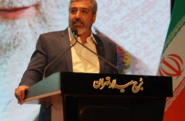 ارزشمندی زن در حجاب و چادر است